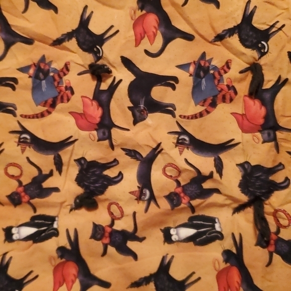 Black Cat Comforter Custom Made 40 x 106 inches - Picture 3 of 3